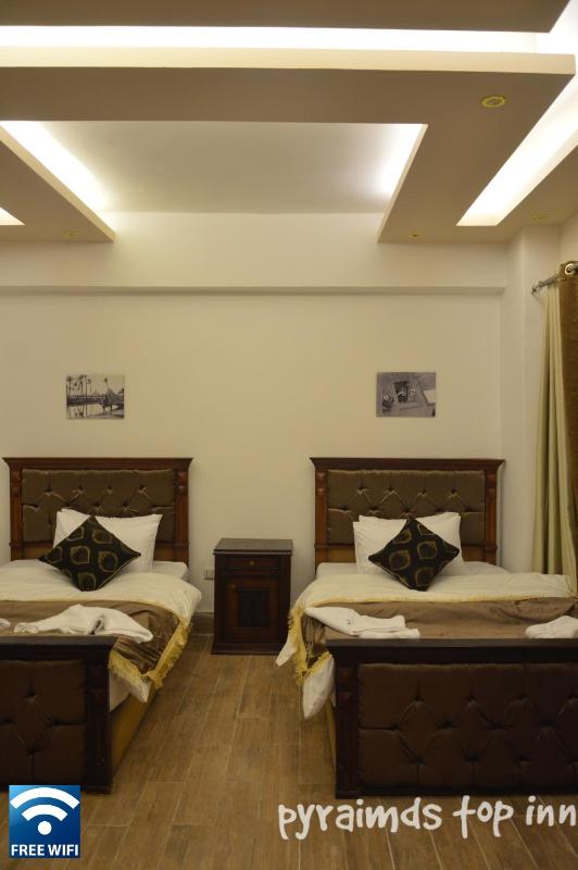 Pyramids Top Inn - image 13