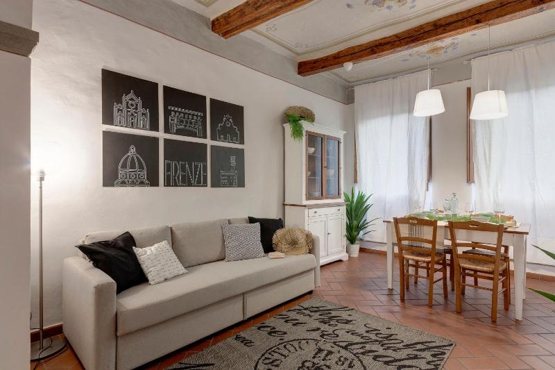 Ghibellina Apartment by Mamo Florence - image 1