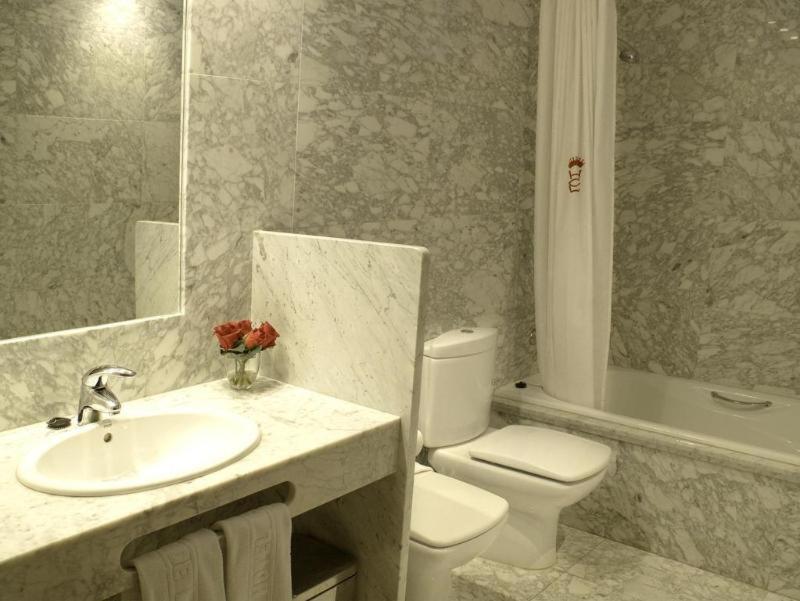 Room #9148675 image 3