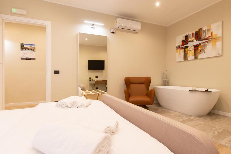 Suite image 4