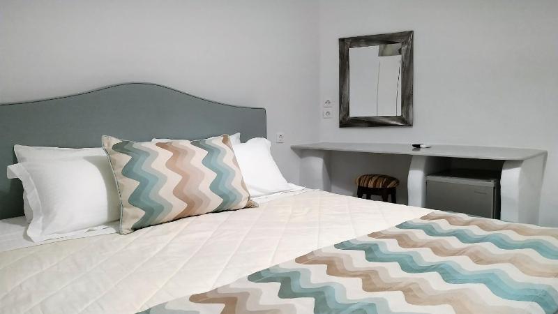 Double Room with Caldera View image 4