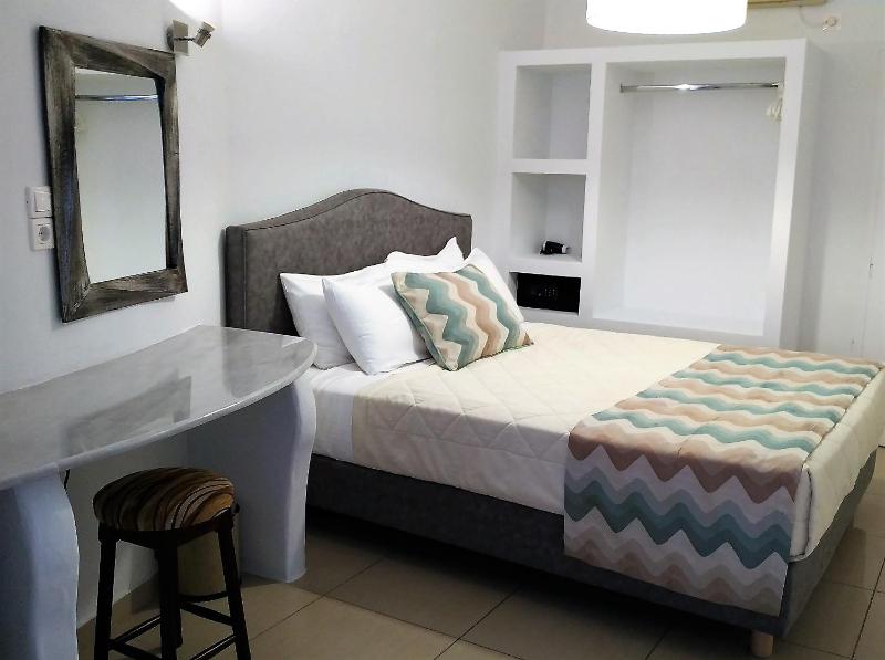 Double Room with Caldera View image 3