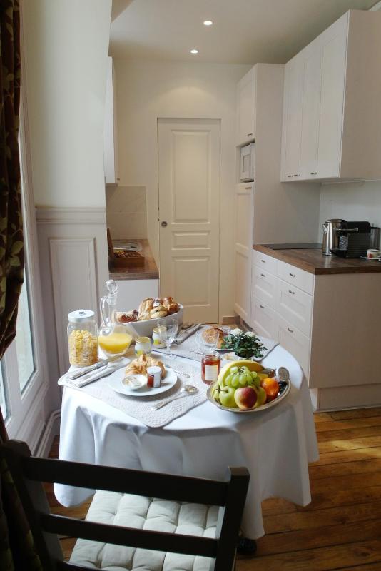 Superior Apartment image 3