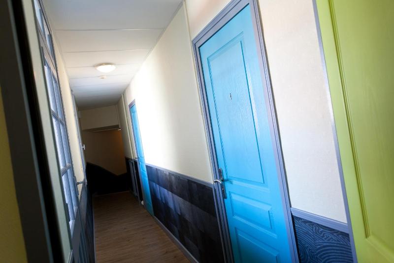 Double Room image 4