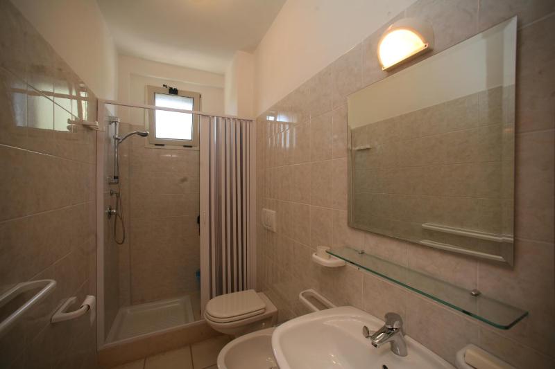 Two-Bedroom Apartment (5 Adults) image 4