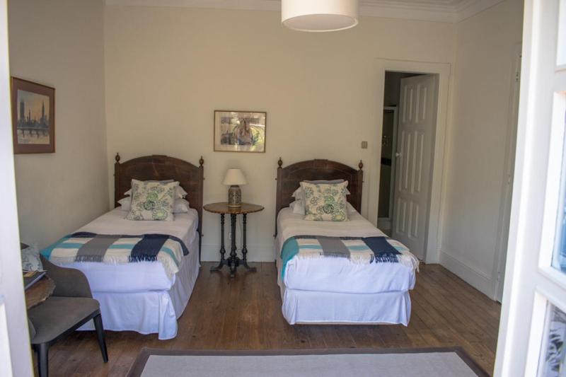 Traditional Superior Twin image 1