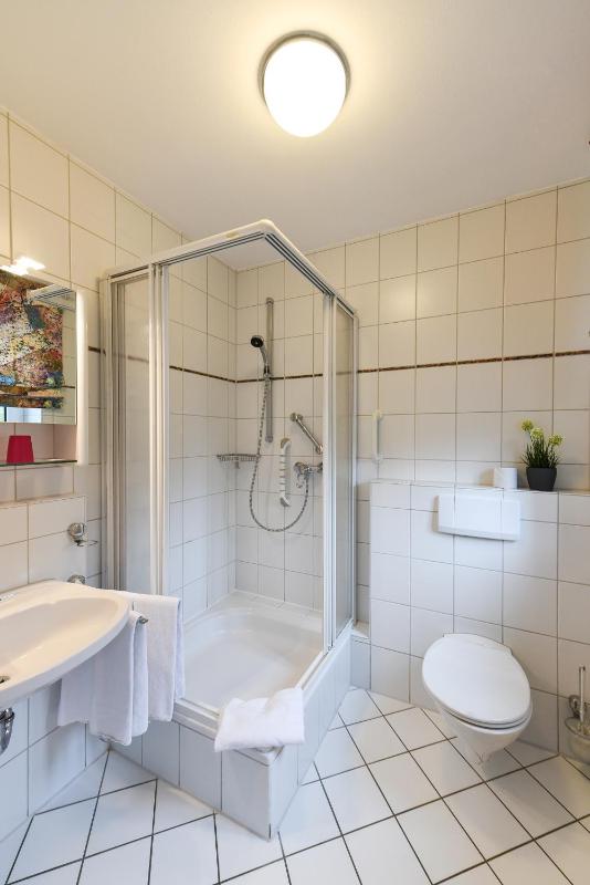 Double Room with Terrace image 3