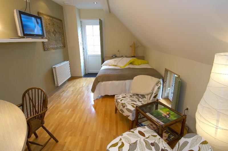 Double Room image 2