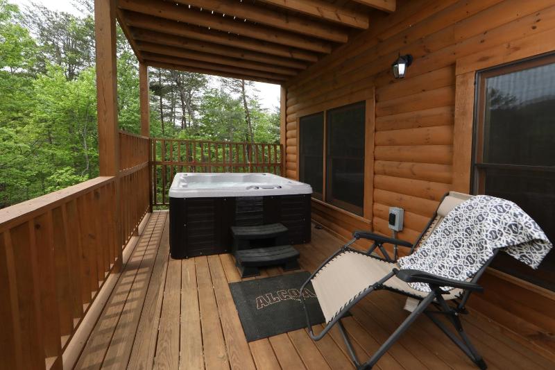 Honey J's Mountain Retreat - image 16