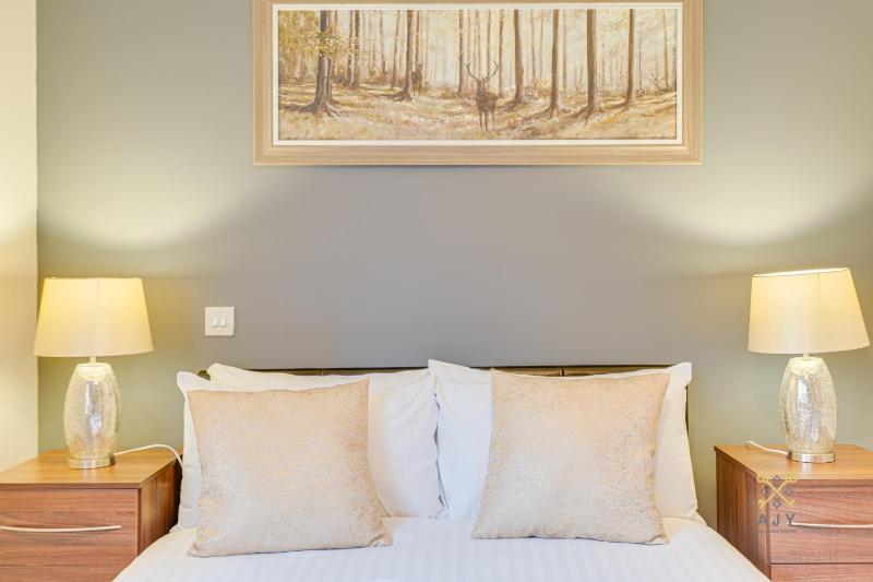 Mica Point City Centre Apartment - image 17