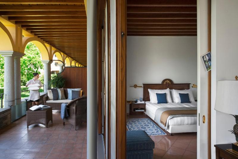 Retreat Loggia Master Suite image 1