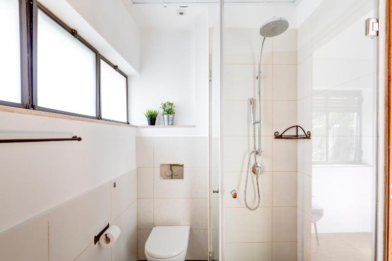 Unique Diznegoff by TLV2RENT - image 15