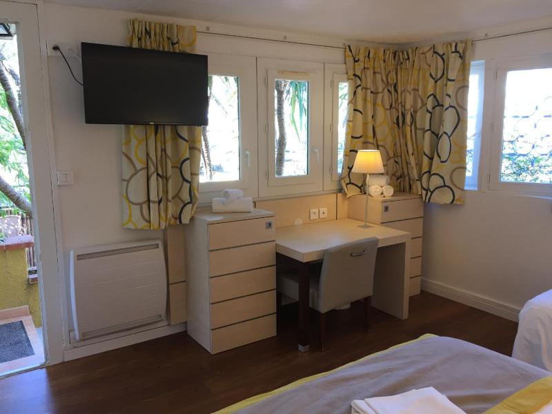 Triple Room image 3