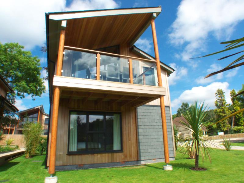 Two-Bedroom Lodge with Hot Tub image 2