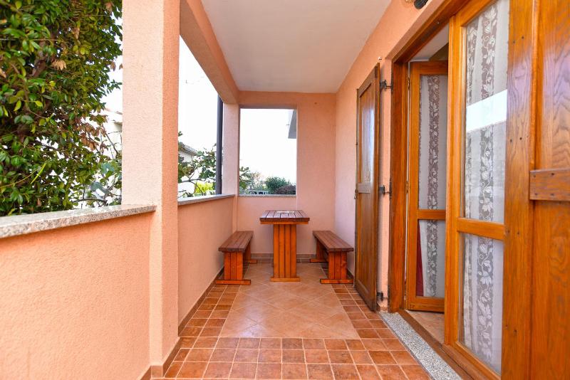 One-Bedroom Apartment image 1