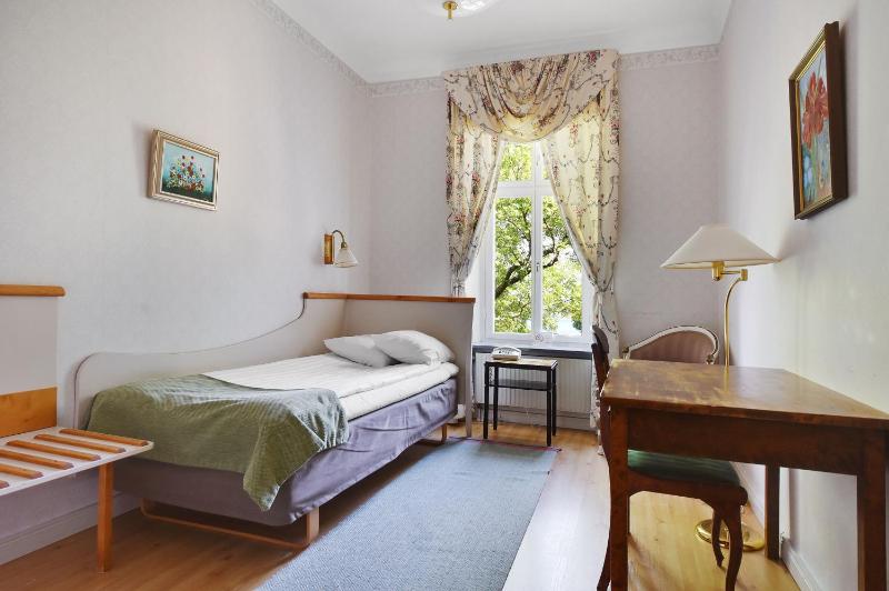 Single Room image 1