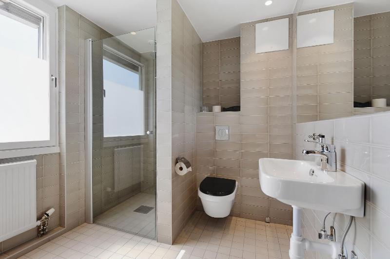 Superior Triple Room with City View image 3