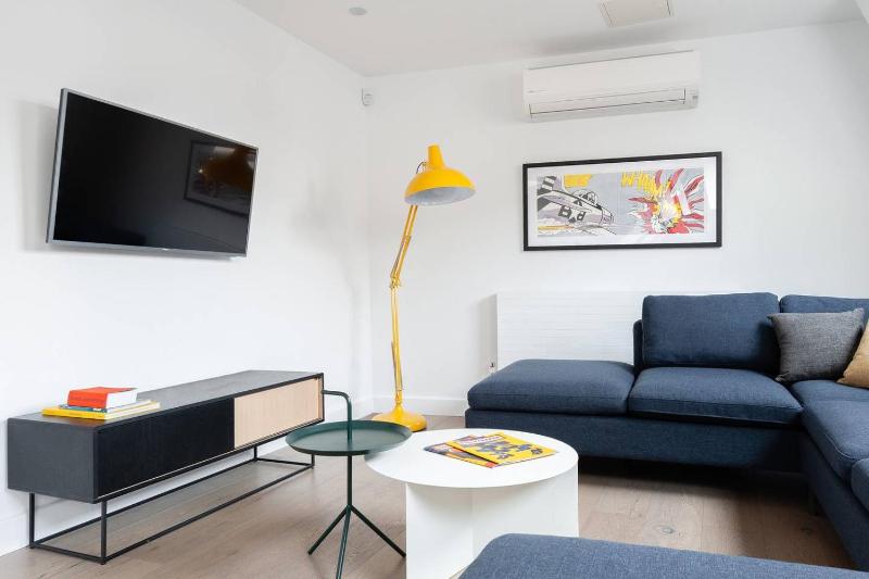 Two-Bedroom Apartment image 4