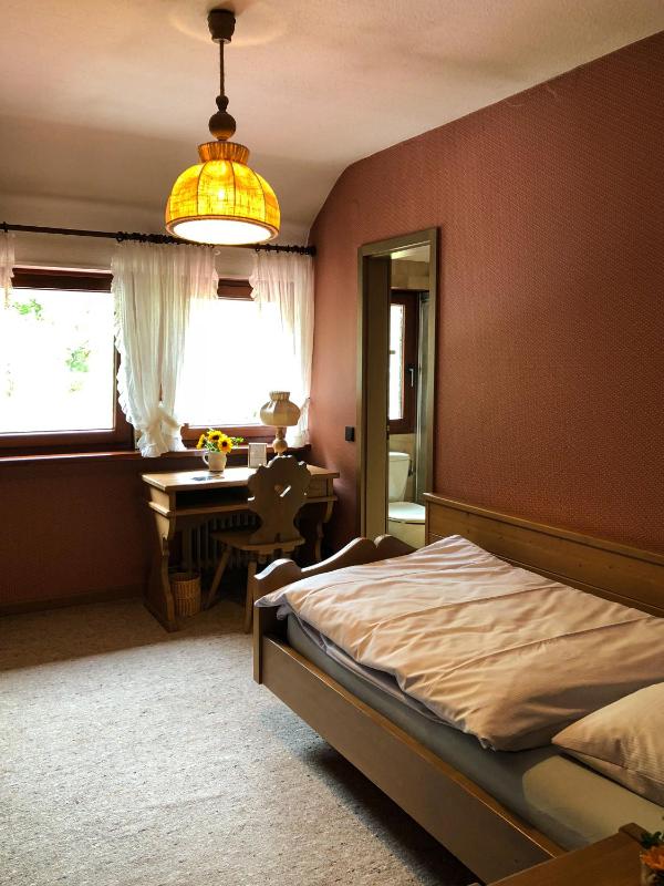Single Room image 2