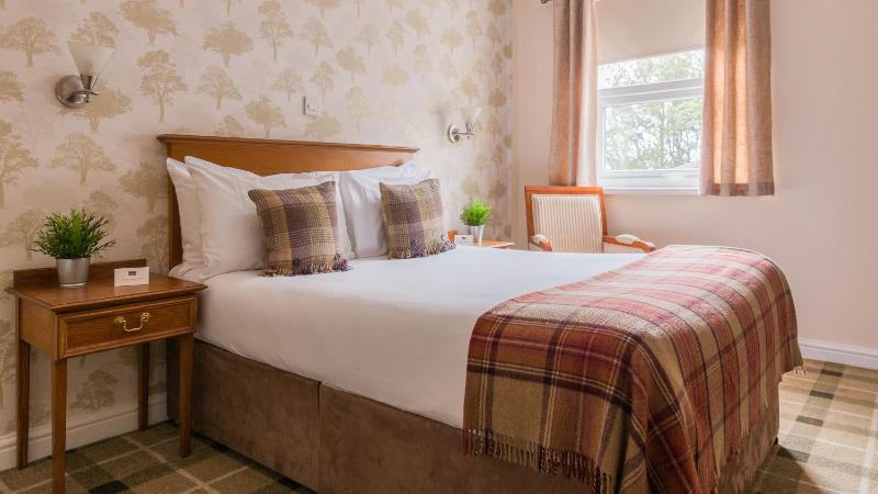 Executive Double or Twin Room image 1