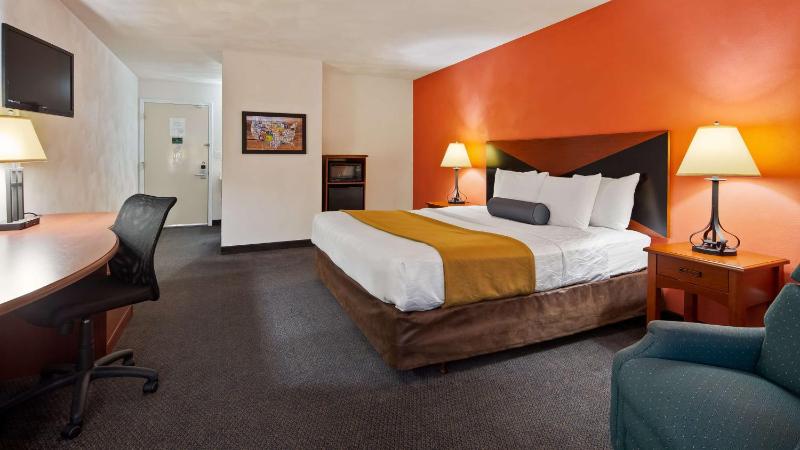 King Room image 3