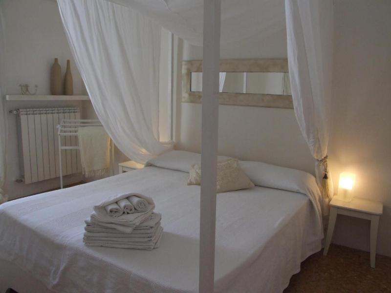 Double Room with Terrace image 2