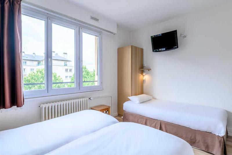 Classic Triple Room - 3 Single Beds image 3