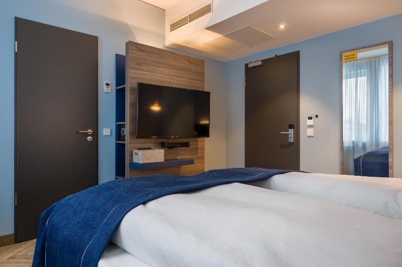 Standard Room image 1