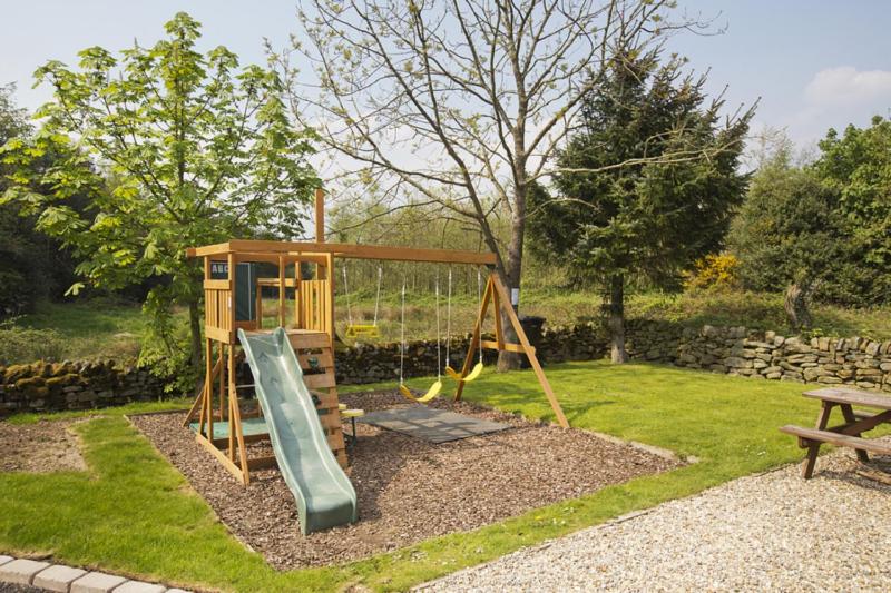 Five-Bedroom House image 4