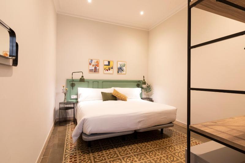 Aspasios Gracia Apartments - image 12