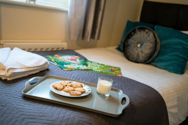 Two-Bedroom Apartment image 4