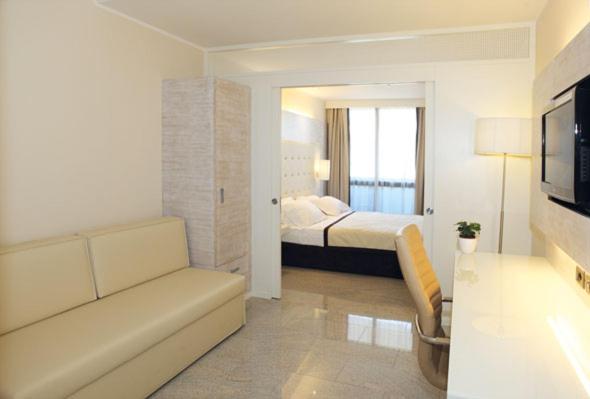 Suite image 3
