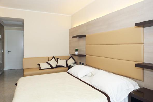 Superior Double or Twin Room image 3
