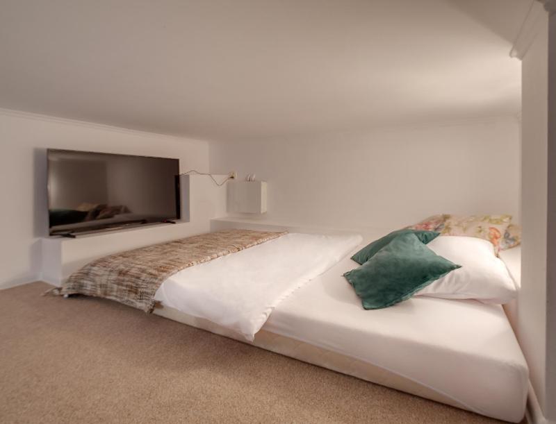 Nasze Kamienice Apartament Muzyczny z antresolą - image 5