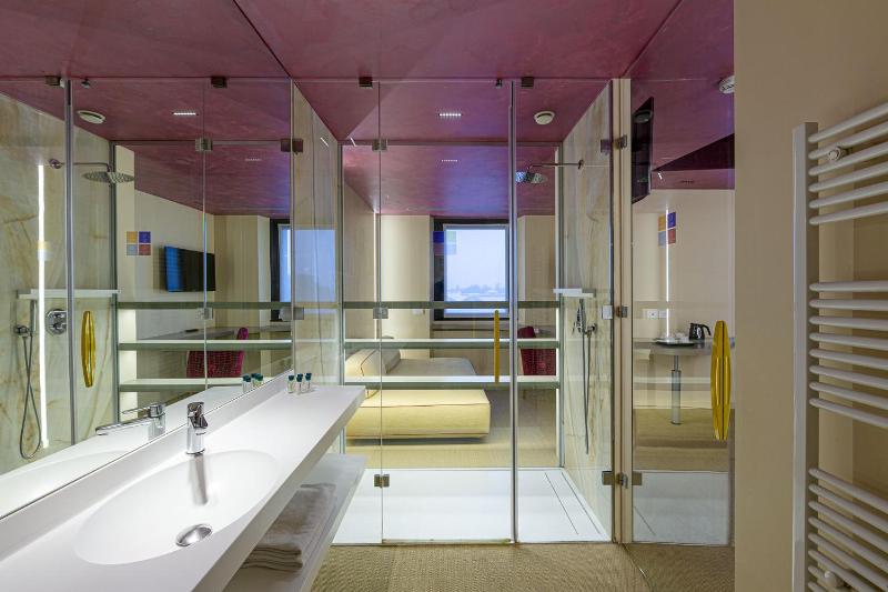 Junior Suite image 4