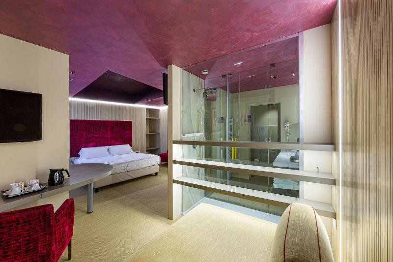 Junior Suite image 1