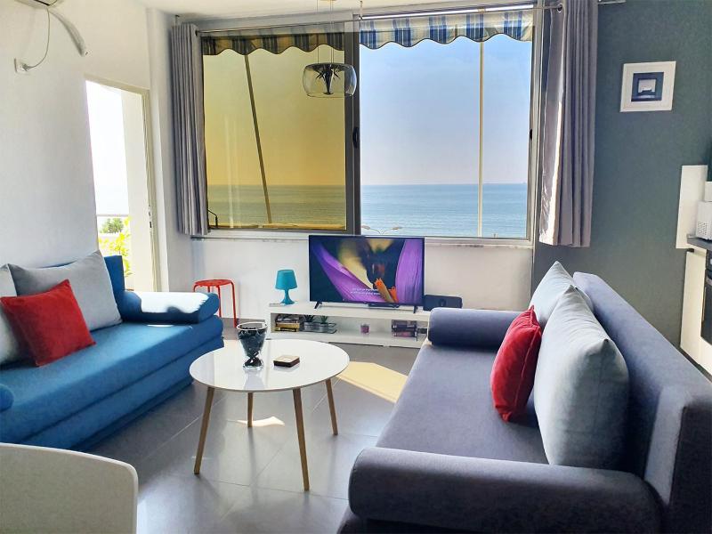 Sea View Nik Apartment - image 10