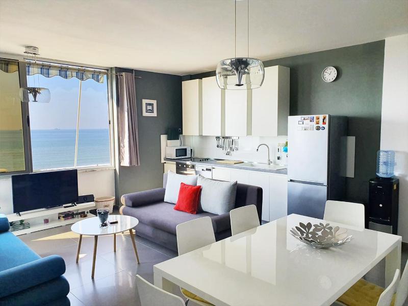 Sea View Nik Apartment - image 16