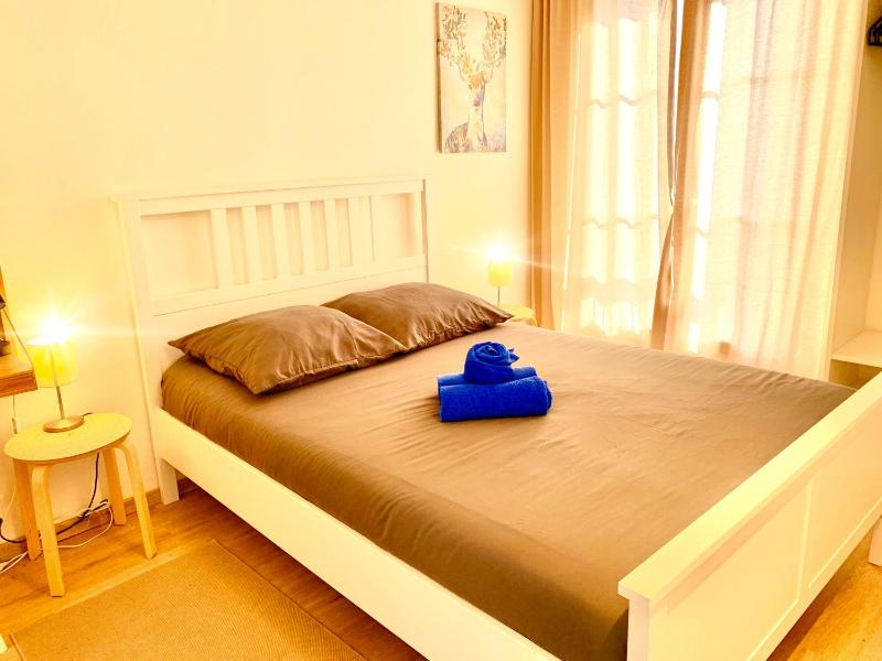 One-Bedroom Apartment image 3