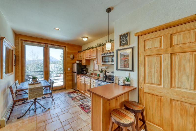 One Bedroom Apartment image 3