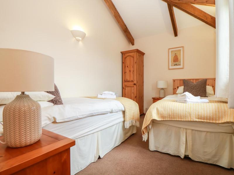 Ash Cottage - image 13