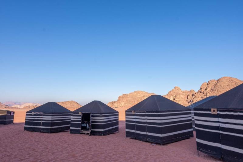 Wadi rum desert breath Images