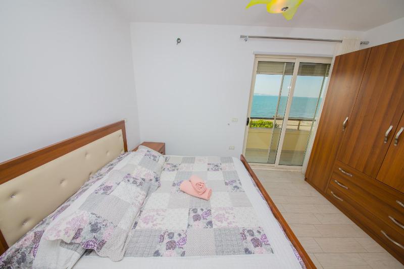 Two-Bedroom Apartment with Balcony and Sea View image 3