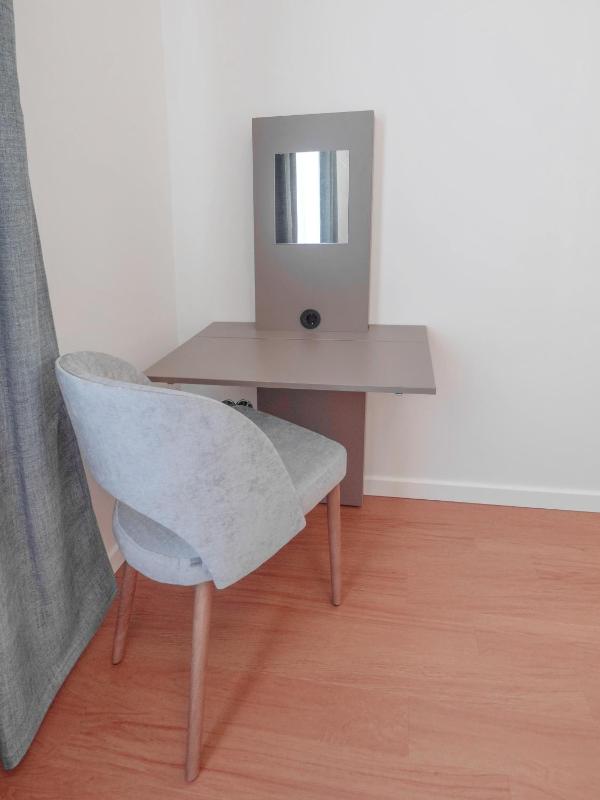 Large Double Room image 2