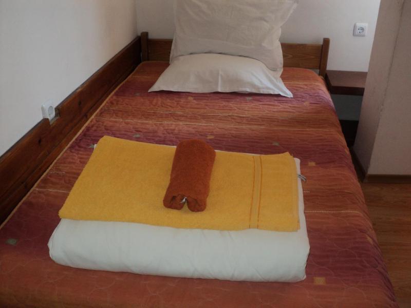 Single Room image 2