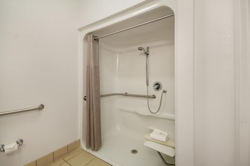 Queen Room - Disability Access - Roll in Shower image 2