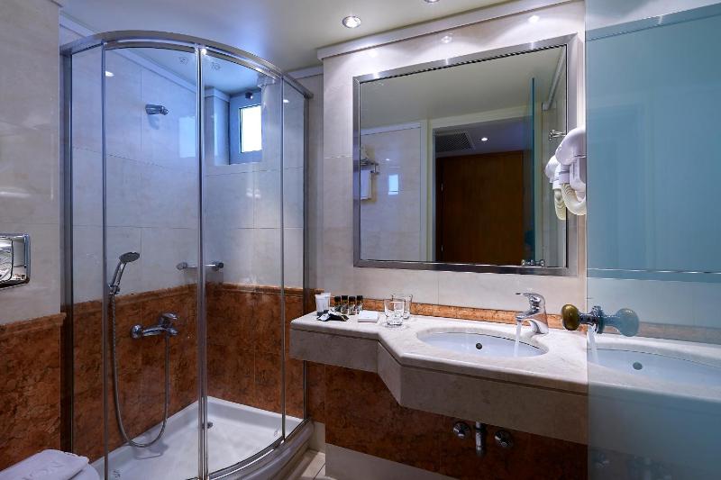 Single Room image 4
