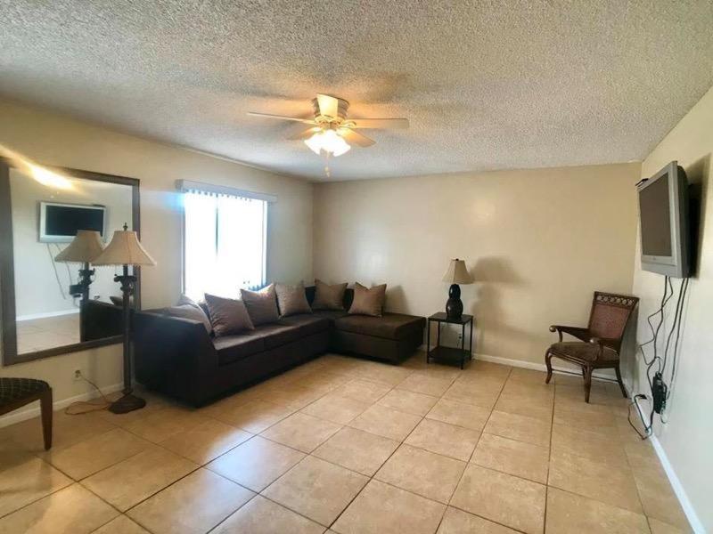One-Bedroom Apartment image 3