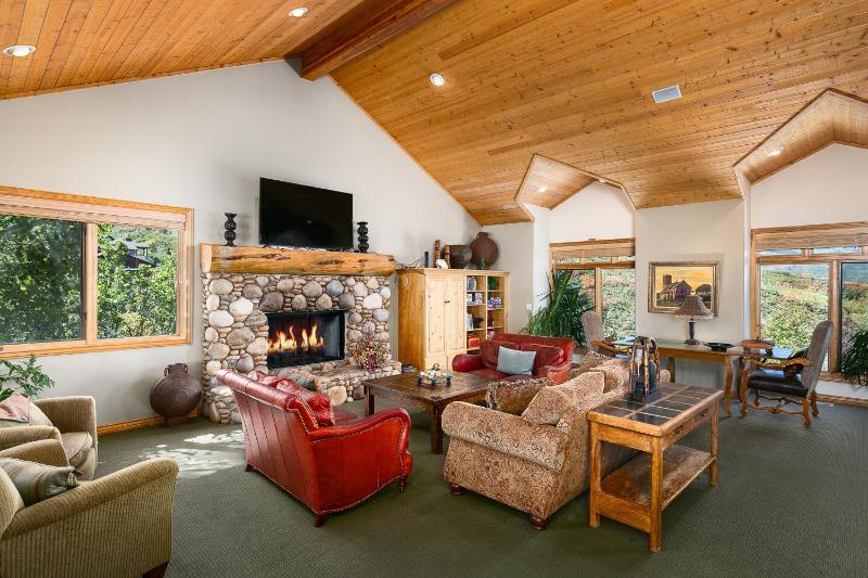 Park City Homes by White Pines Solamere - image 7