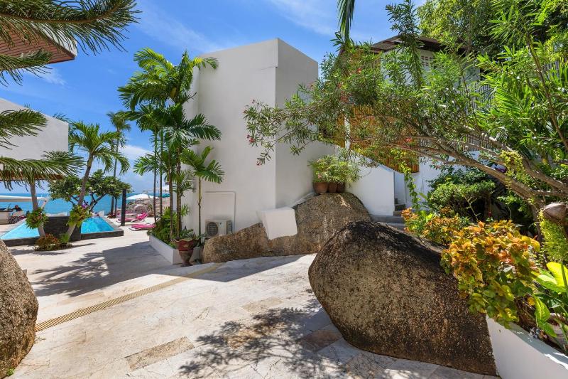 Beluga Boutique Hotel - image 39